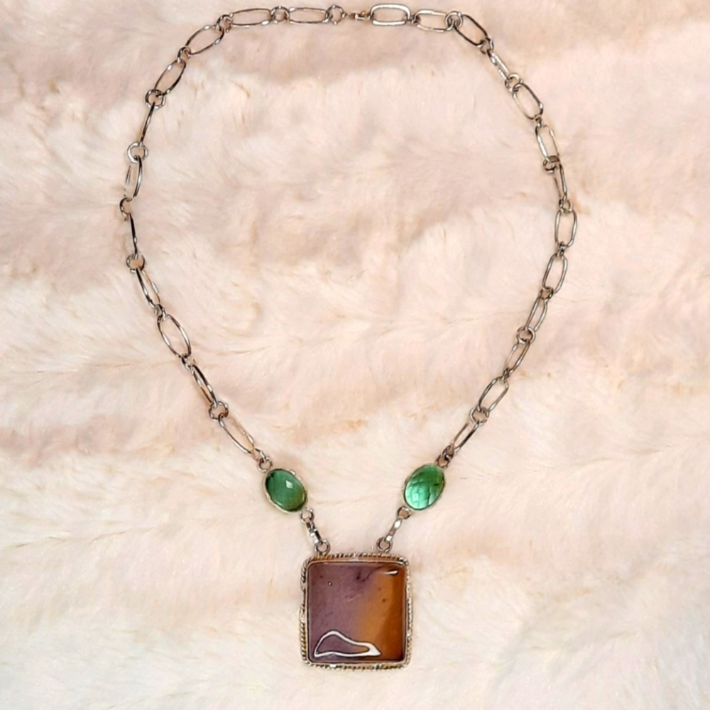 Necklace & Pendant